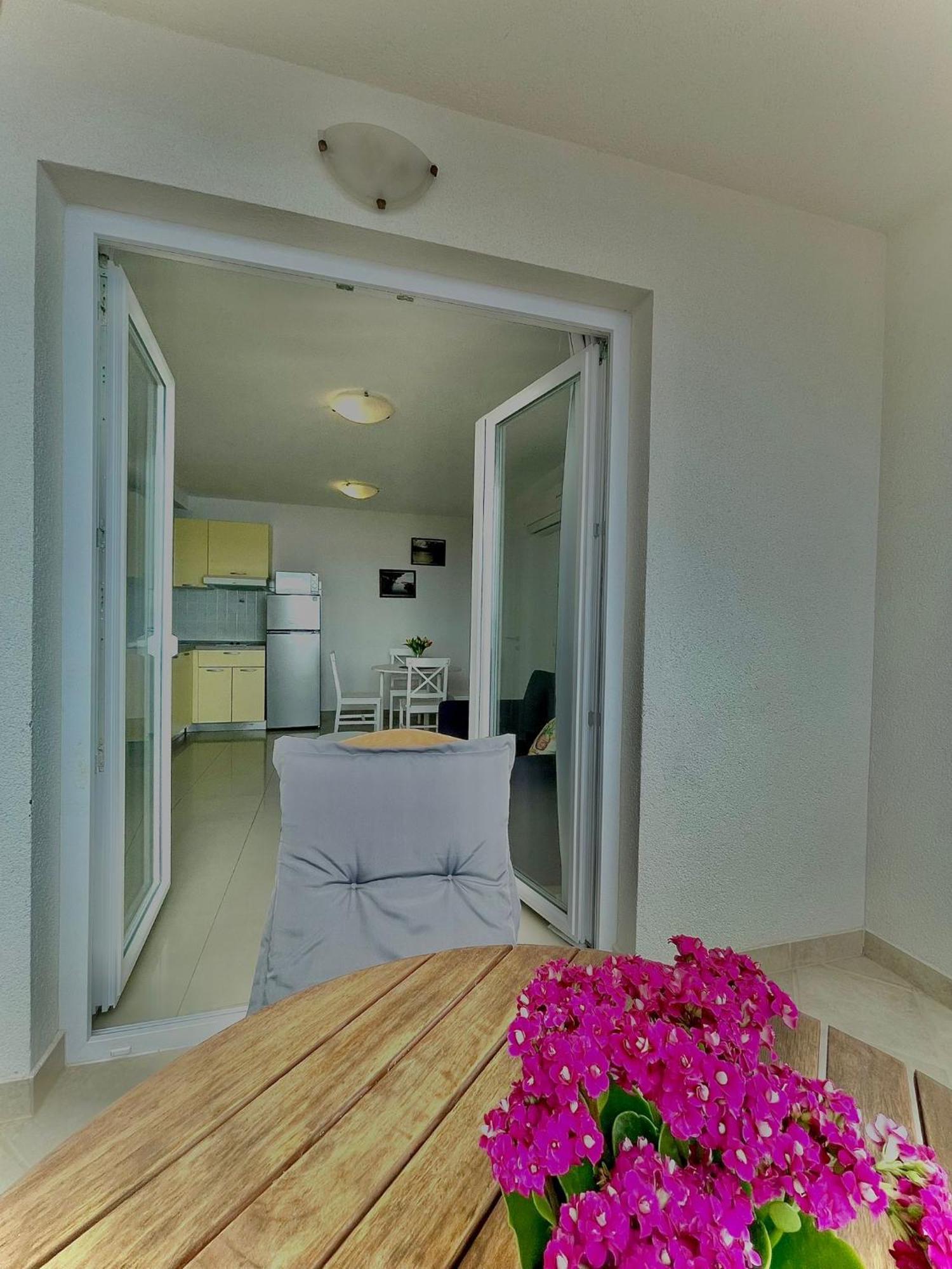 Apartments Katara Brela Εξωτερικό φωτογραφία