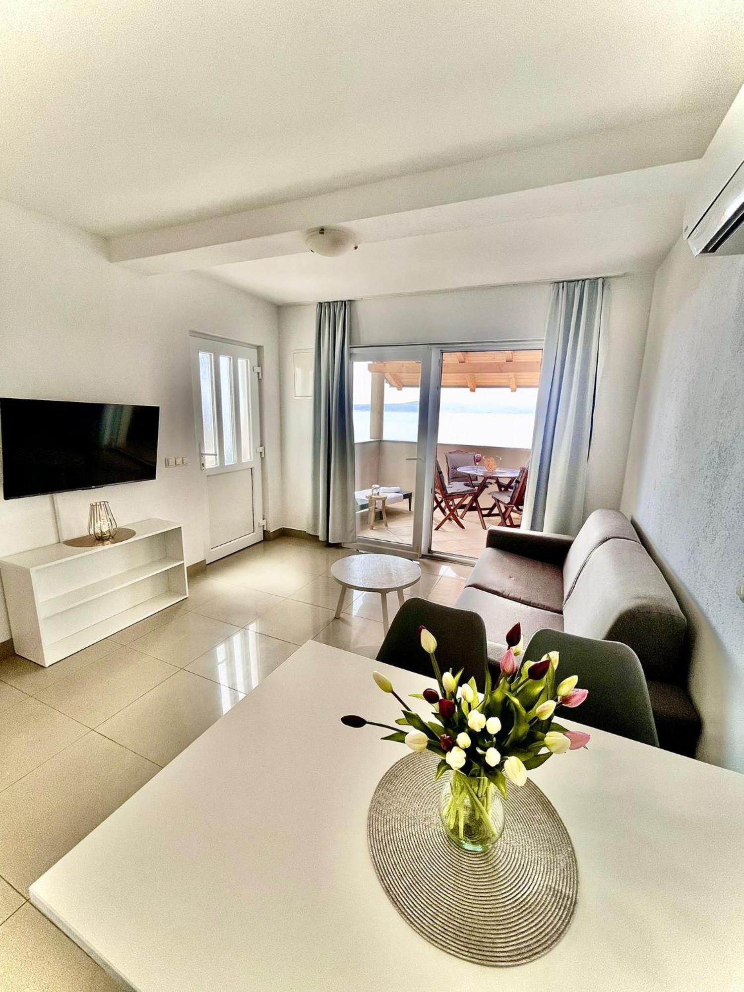 Apartments Katara Brela Εξωτερικό φωτογραφία