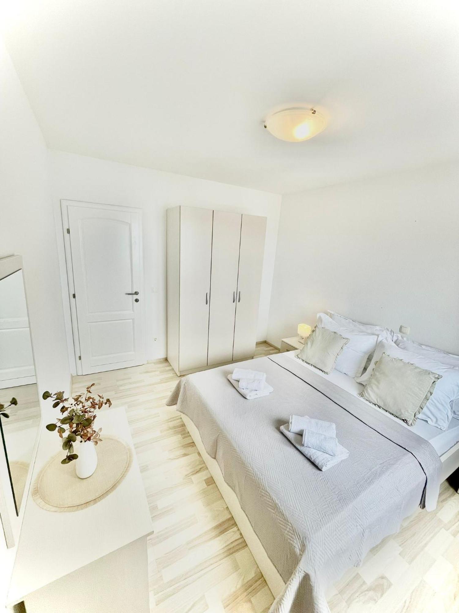 Apartments Katara Brela Εξωτερικό φωτογραφία