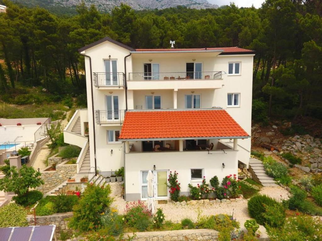 Apartments Katara Brela Εξωτερικό φωτογραφία